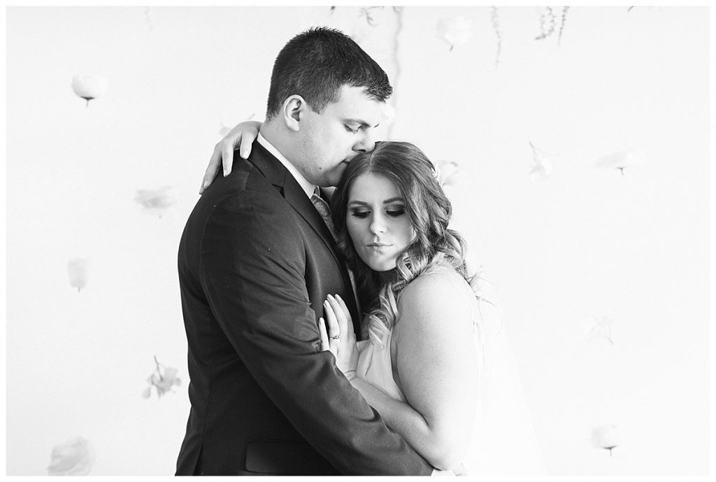 Modern Minimal Spring Wedding | Erie Pennsylvania Wedding | Samantha Zenewicz Photography
