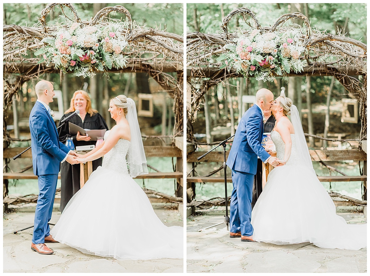 A Navy and Blush Rustic Wedding | Whispering Trees Manor | Edinboro Pennsylvania Wedding | Samantha Zenewicz Photography
