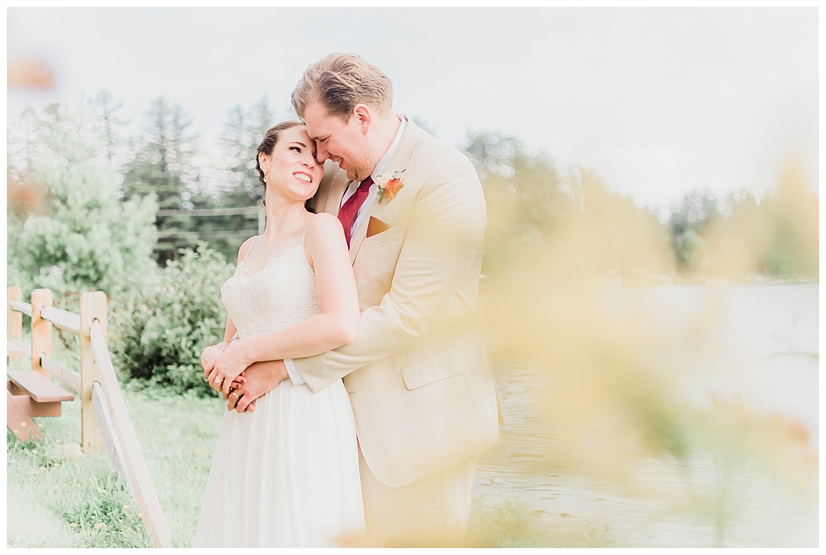Intimate Lakeside Wedding | Caroga Lake New York | New York Wedding | Samantha Zenewicz Photography