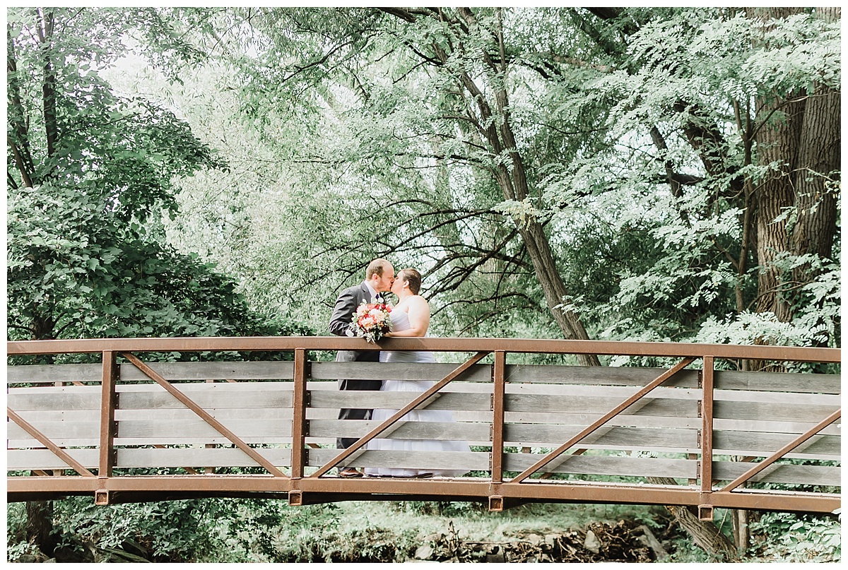 A Navy and Pink Autumn Lake Wedding | Edinboro Pennsylvania | Pennsylvania Wedding Photographer | Samantha Zenewicz Photography