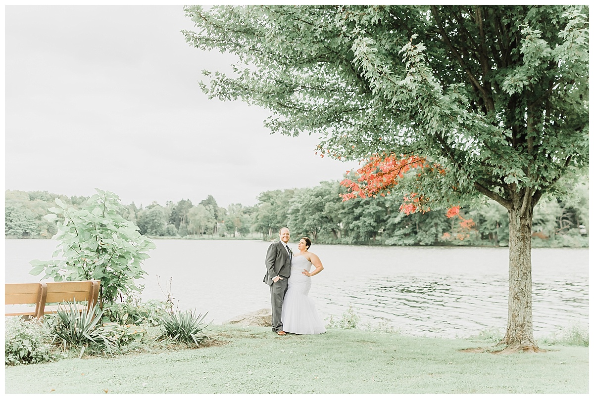 A Navy and Pink Autumn Lake Wedding | Edinboro Pennsylvania | Pennsylvania Wedding Photographer | Samantha Zenewicz Photography
