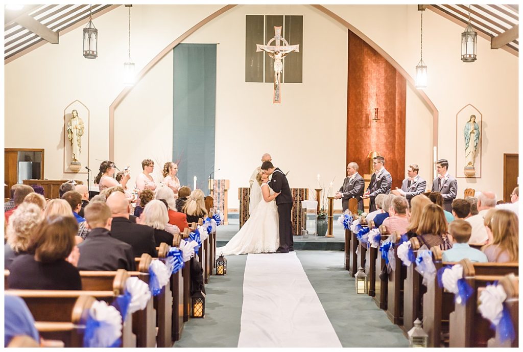 Mr. & Mrs. Foster | Navy & Pink Wedding | Pennsylvania Wedding Photographer | Samantha Zenewicz Photography