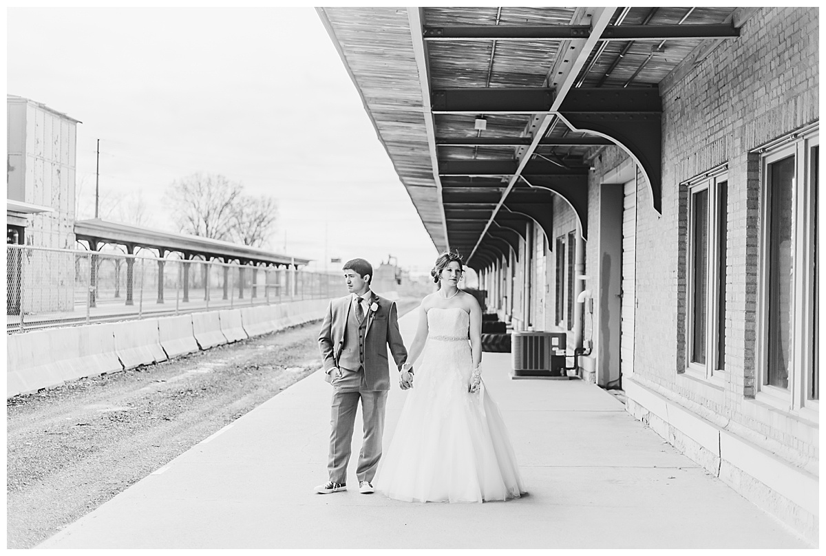 A Teal & Purple Train Station Wedding | Erie Pennsylvania Wedding | Pennsylvania Wedding Photographer | Samantha Zenewicz Photography