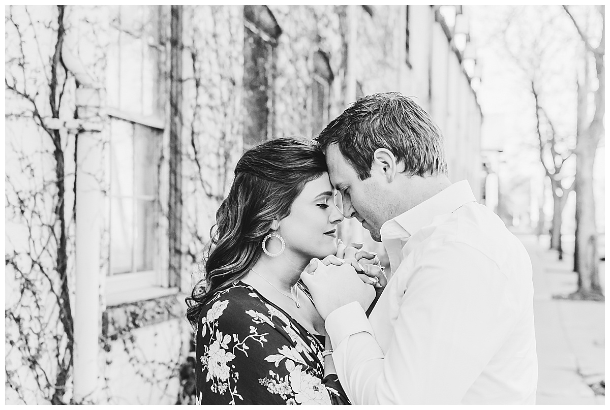 A Colorful Spring Engagement in Erie | Erie Pa Engagment | Pennsylvania Photographer | Samantha Zenewicz Photography